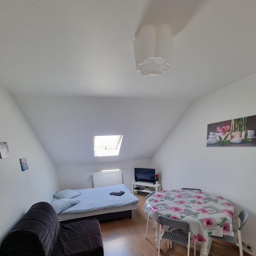 Beautiful Modern Apartment Брюксел Екстериор снимка
