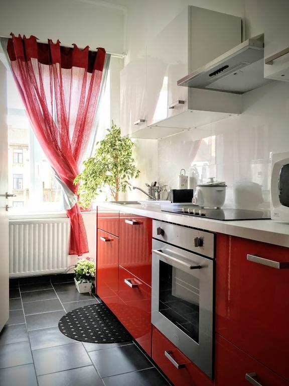 Beautiful Modern Apartment Брюксел Екстериор снимка